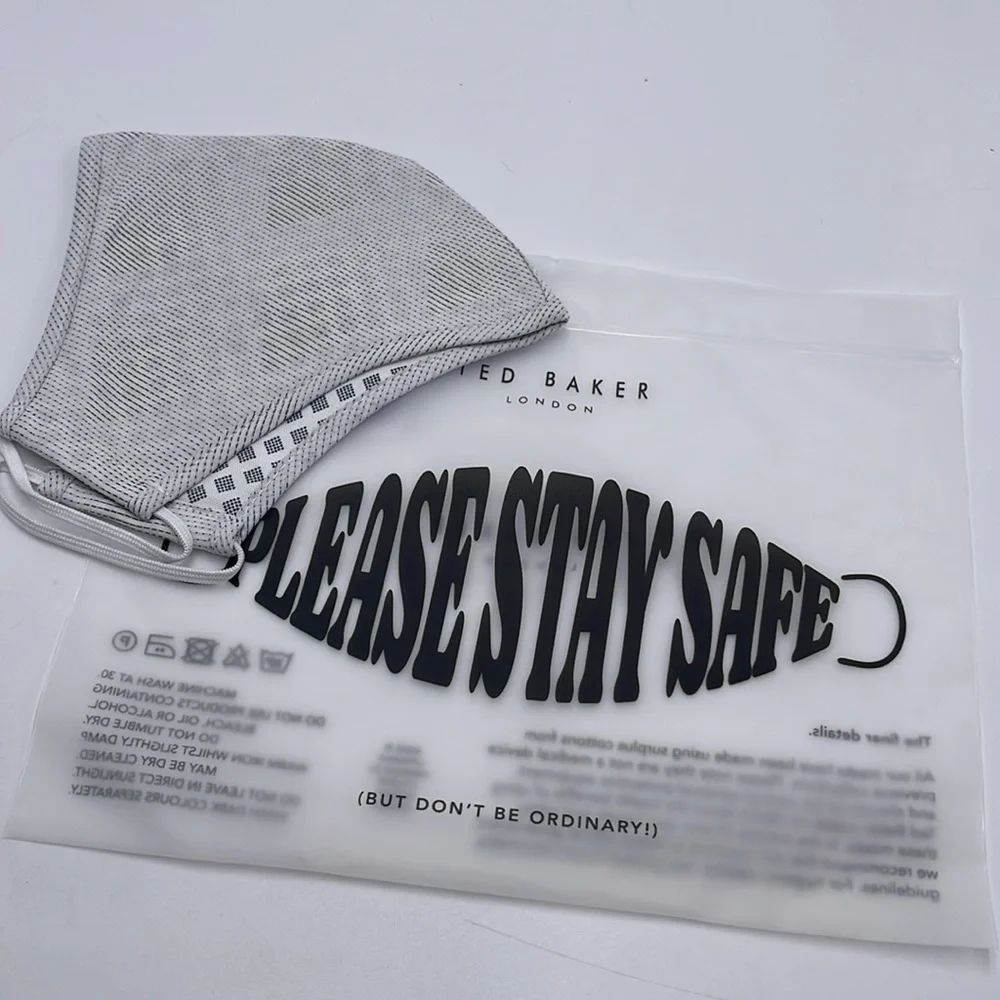 TED BAKER LONDON Reversible Reusable FACE MASK  NWT  OS